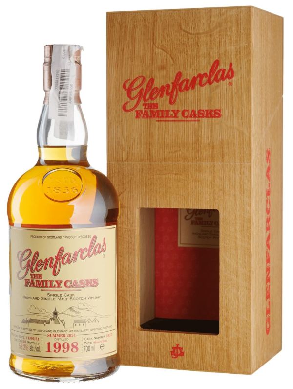 Виски Glenfarclas The Family Cask 1998 S22 #3723 0,7 л